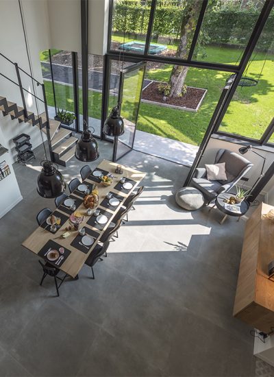 Intgroenewoud-eetkamer met tuin